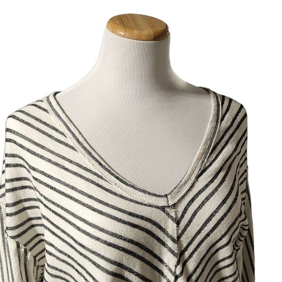 By Together Collection Blouse Small Women Off-the-Shoulder Top Gray Striped - Picture 4 of 9